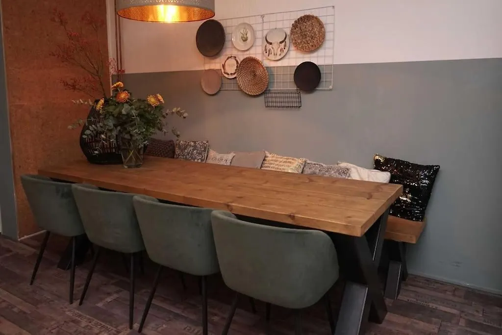 Ruim Appartement In Utrecht.